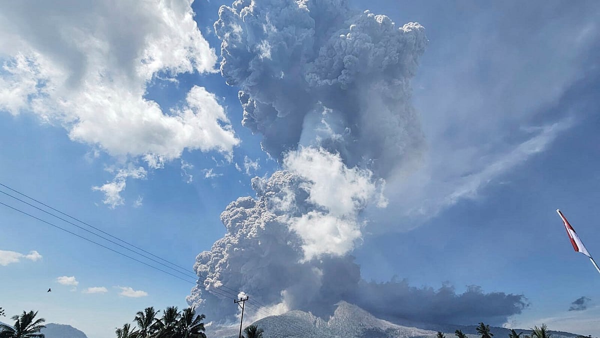 Badan Geologi - AP : In photo released by the Geological Agency (Badan Geologi) of the Indonesia's Ministry of Energy and Mineral Resources, Mount Lewotobi Laki Laki spews volcanic materials during an eruption in East Flores, Indonesia, Monday, July 7, 2025. The watermark at the lower right corner reads: CCTV Mount Lewotobi, Geological Agency, Ministry of Energy and Mineral Resources, with the date and time.