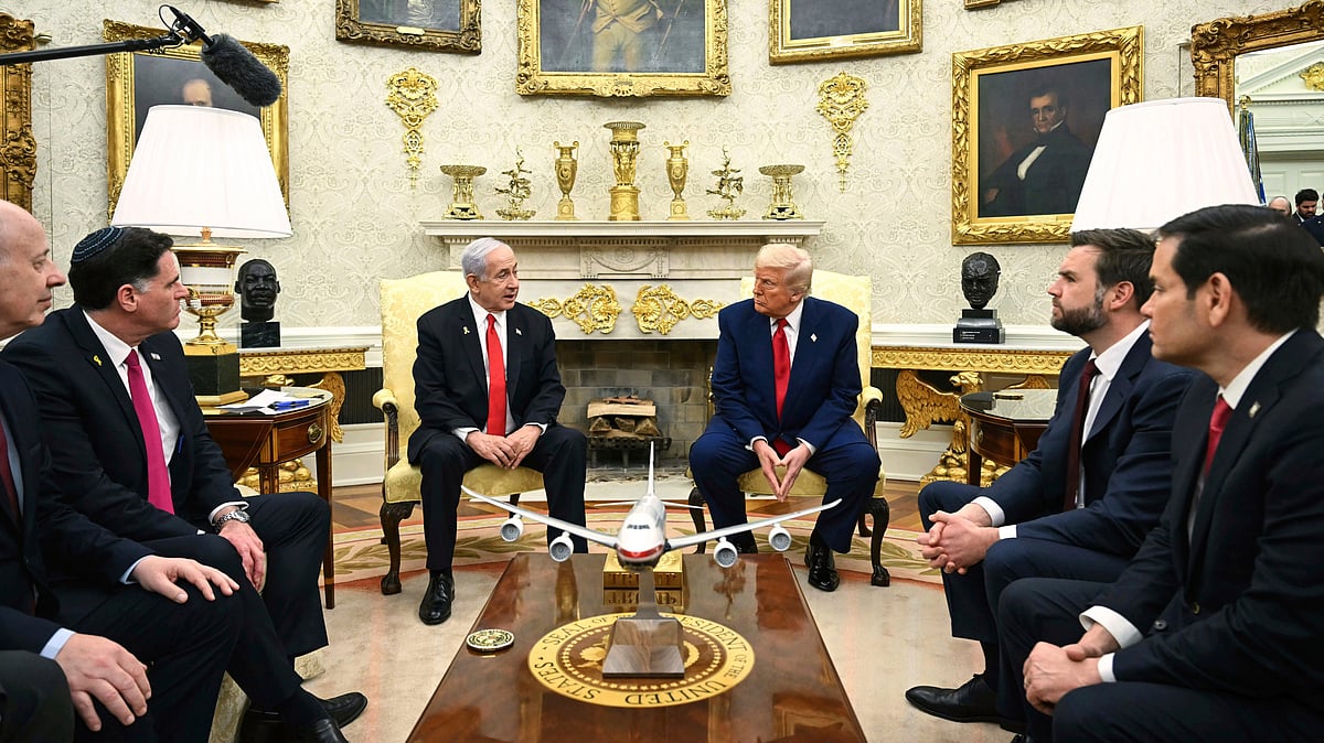 AP : Israeli Prime Minister Benjamin Netanyahu arrived in Washington on Monday for his third meeting this year with U.S. President Donald Trump. 