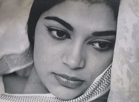 Simi Garewal camera test for Kaneez
