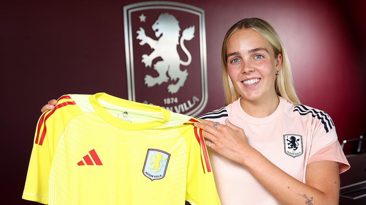 Ellie Roebuck has joined Aston Villa