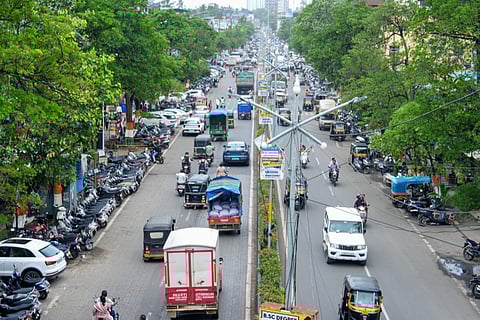 Bharat Bandh: Mumbai remains unaffected by union strikes against labour laws