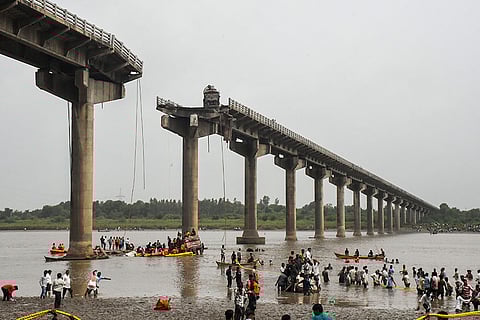 Gujarat’s Vadodara Gambhira Bridge Collapse