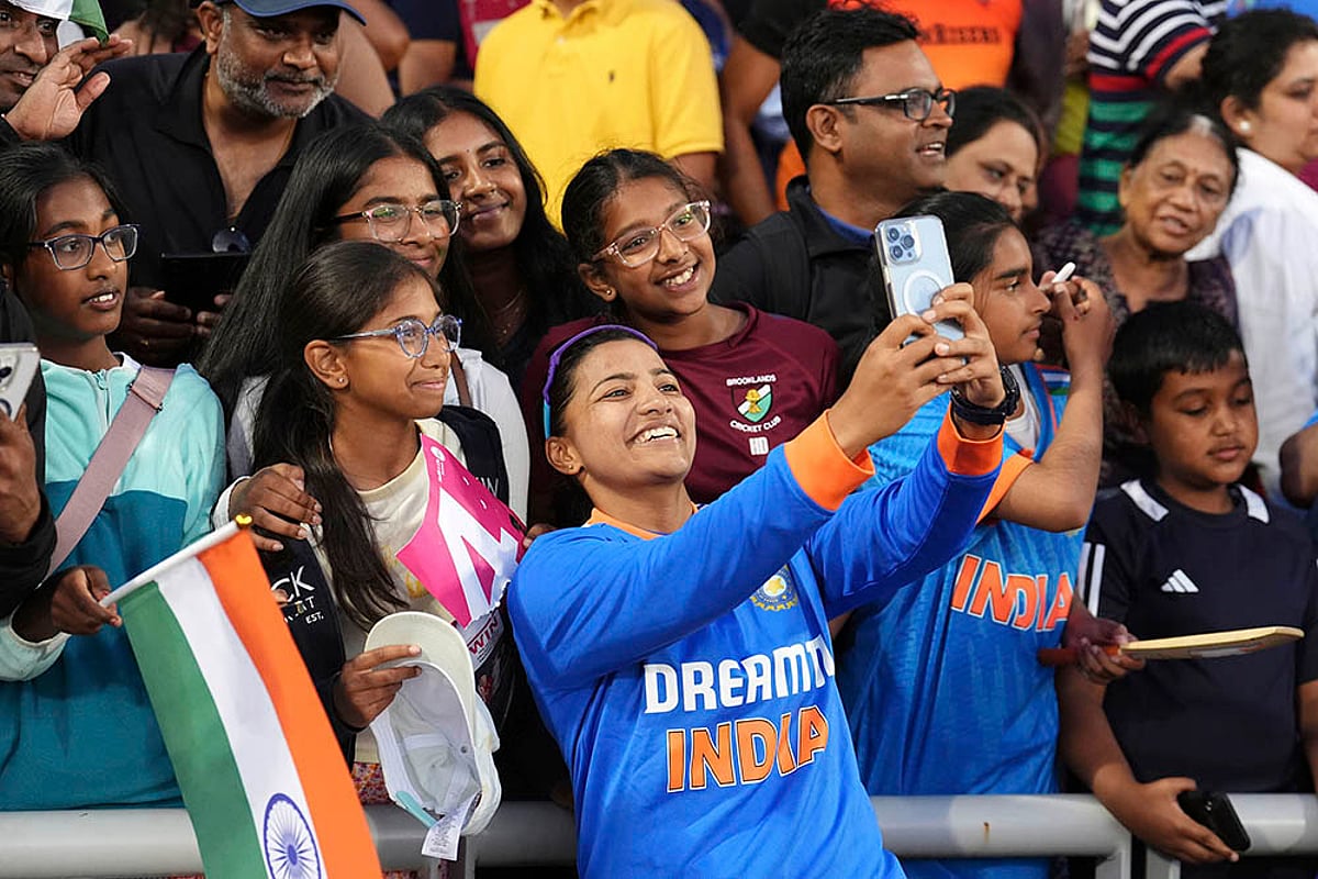 India Women vs England Women T20I series; Fourth women's IT20 at Old Trafford_Sneh Rana