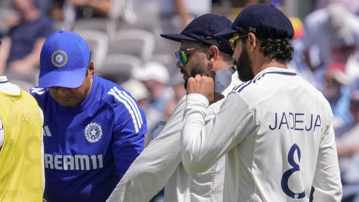 | Photo: PTI Photos : India Vs England 3rd Test: RIshabh Pant injury on Day 1