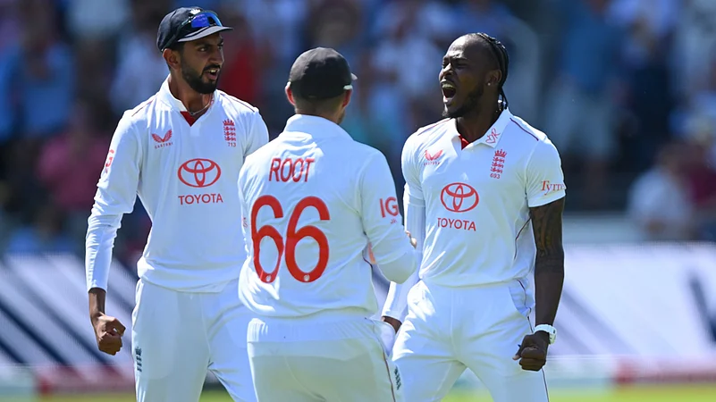 Jofra Archer marked his return to Test cricket in style