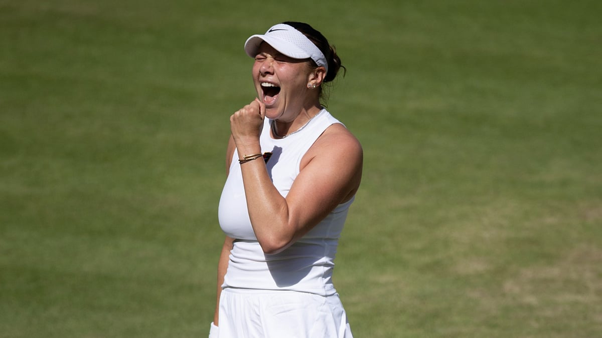 Amanda Anisimova will face Iga Swiatek on Saturday