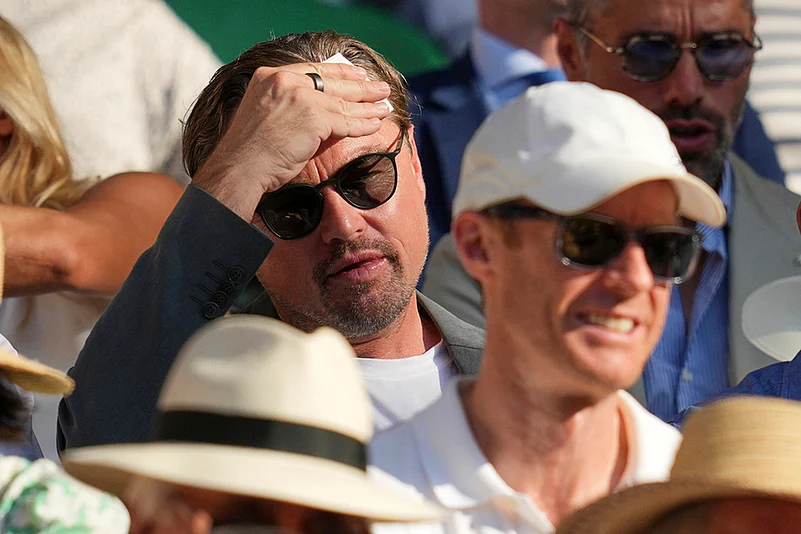 Wimbledon Tennis 2025 mens semifinal match Novak Djorkovic vs Jannik Sinner_Leonardo DiCaprio