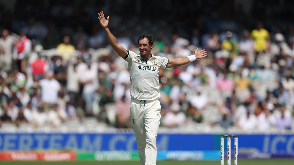 Australia's Mitchell Starc - null