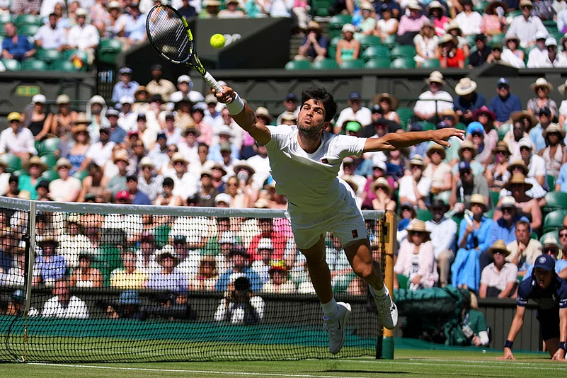 Wimbledon Tennis 2025 mens semifinal match Carlos Alcaraz Vs Taylor Fritz_ 9
