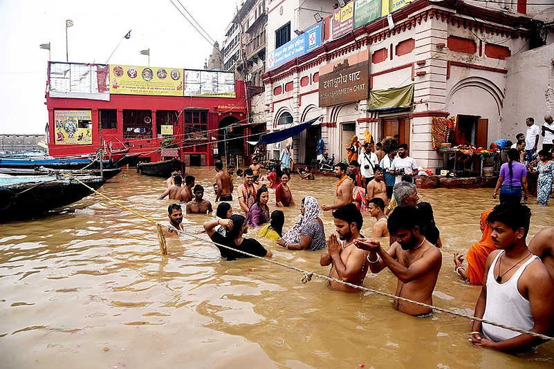 India Monsoon rains, Water levels rise in Ganga and Yamuna