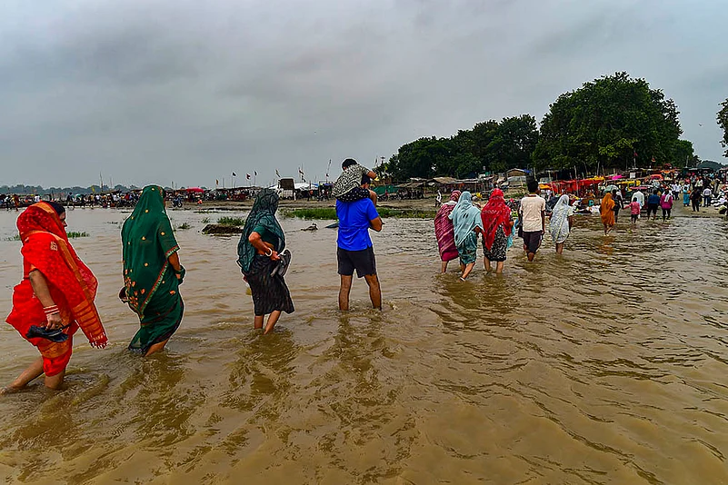 India Monsoon rains, Water levels rise in Ganga and Yamuna