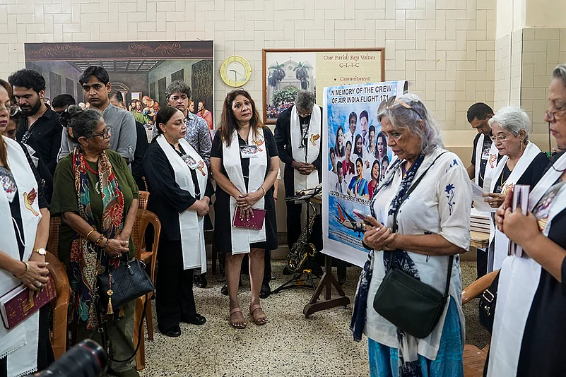 Ahmedabad plane crash: Prayer meeting for crew members in Mumbai