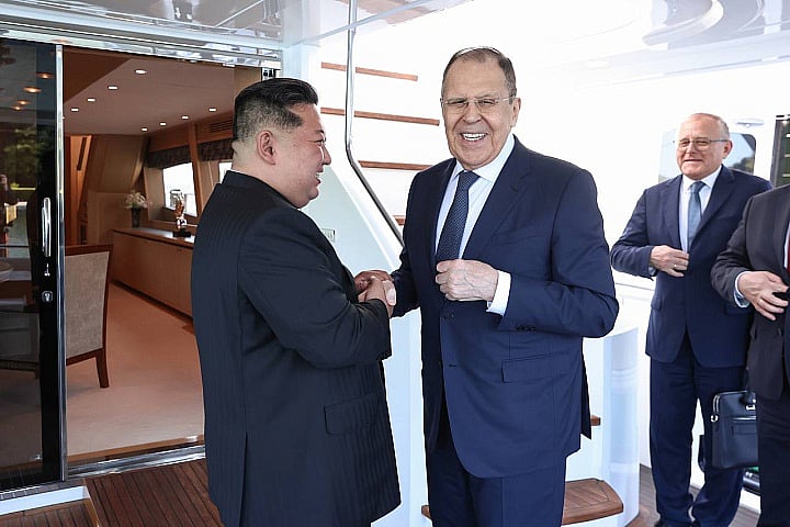 X : Sergey Lavrov at the meeting with Chairman of the State Affairs Commission of the DPRK Kim Jong-un