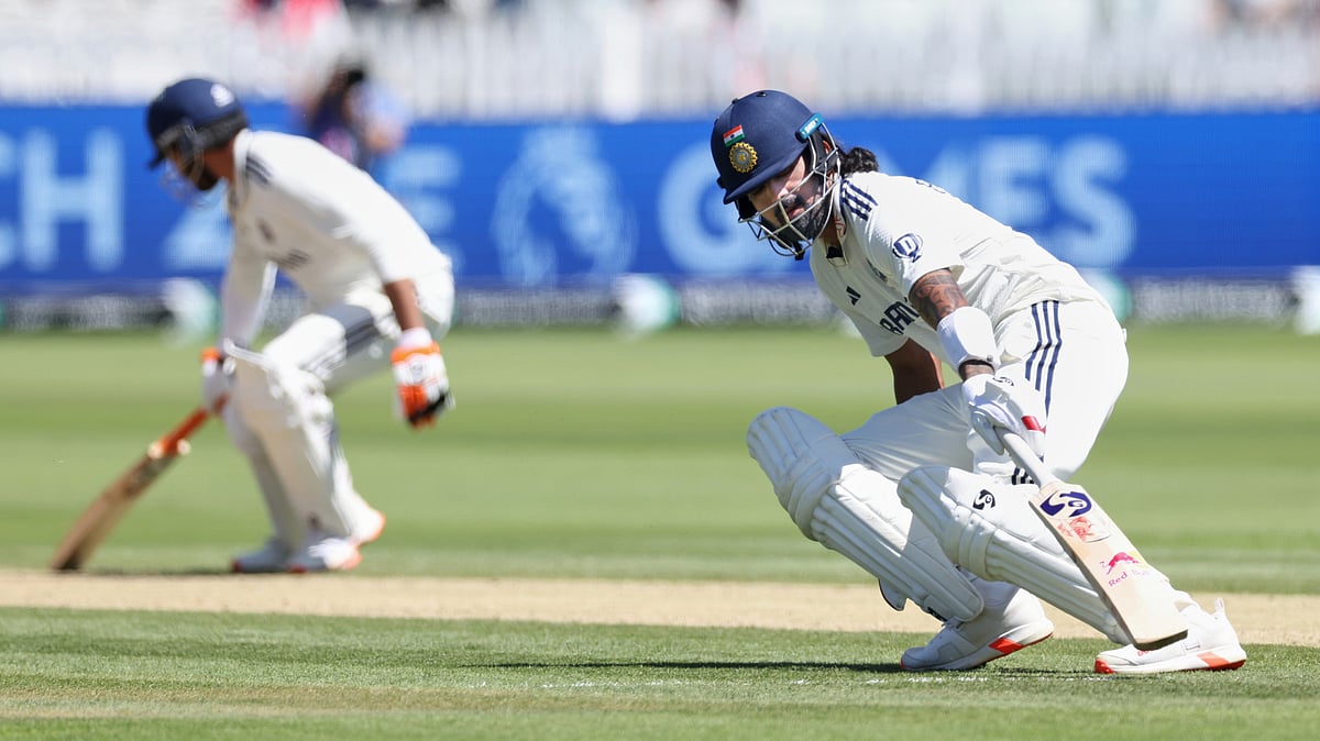 (AP Photo/Richard Pelham) : India's KL Rahul, and India's Ravindra Jadeja run between the wickets to score during the third cricket test match between England and India at Lord's cricket ground in London, Saturday, July 12, 2025. 