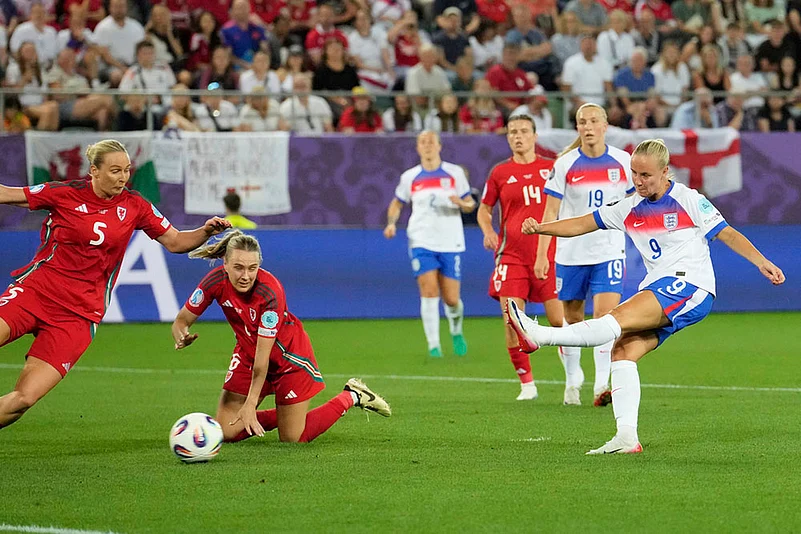 UEFA Womens Euros 2025 England vs Wales soccer group D match photo: Beth Mead