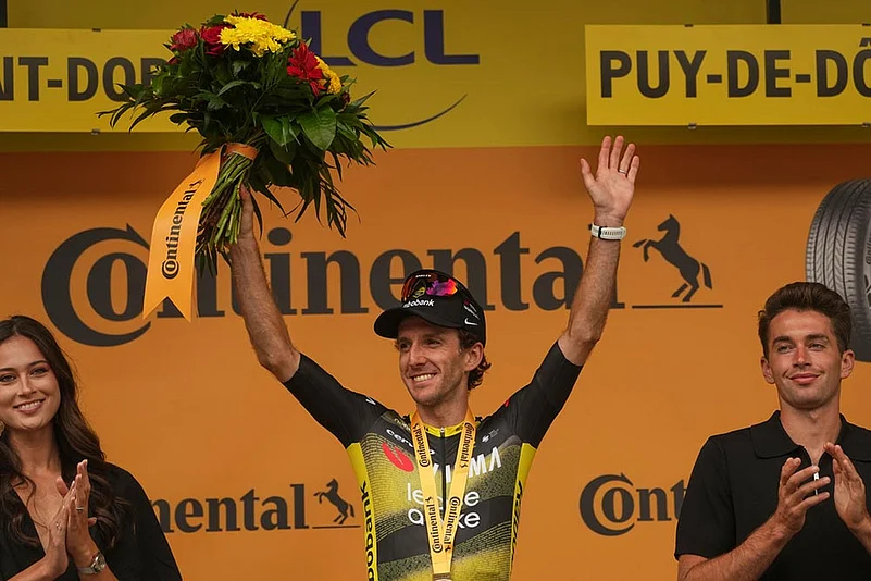 Tour de France Stage 10 Simon Yates