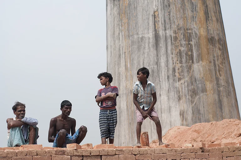 Representative image: Child Labours and bounded labours - shutterstock