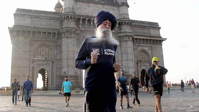 Fauja Singh Death: Age-Defying 'Turbaned Tornado' Leaves Behind Rich Marathon Legacy