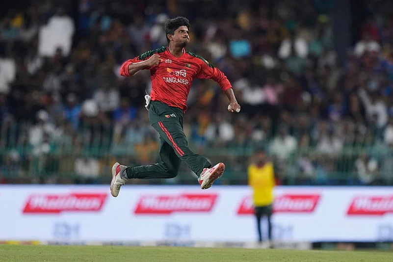 SL vs BAN Mahedi Hasan