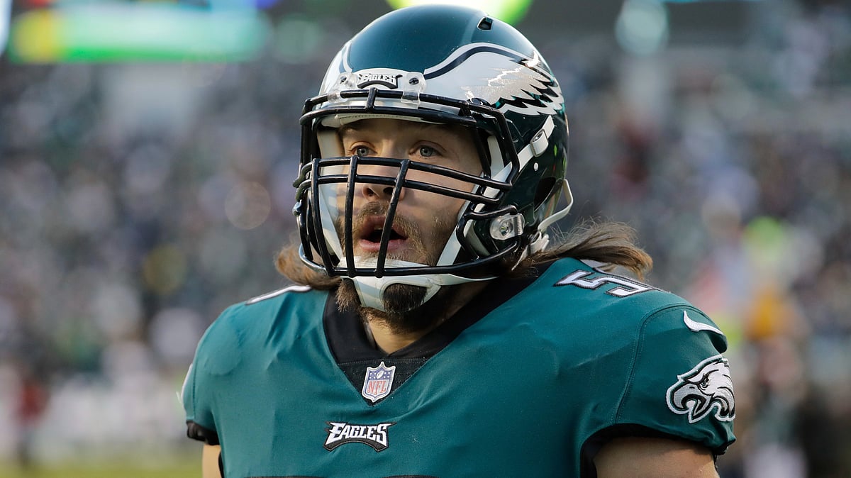 | Photo: AP/Chris Szagola : Philadelphia Eagles' Bryan Braman looks on prior to an NFL divisional playoff football game against the Atlanta Falcons, Jan. 13, 2018, in Philadelphia.