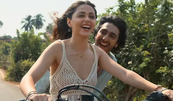 Saiyaara Review: Ahaan Panday And Aneet Padda Strain To Distinguish ...