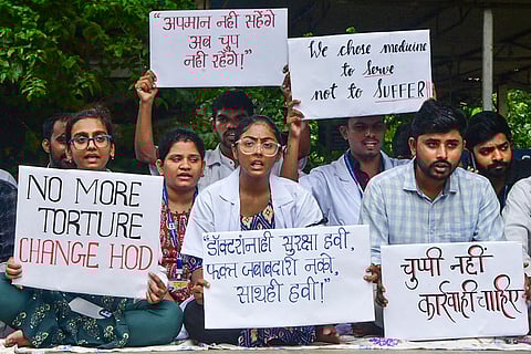 Strike of resident doctors of Mumbai's JJ Hospital