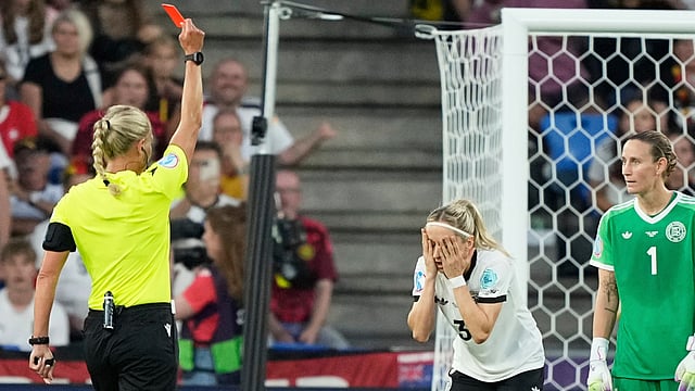 France Vs Germany, UEFA Women’s Euro 2025: GER’s Kathrin Hendrich Sent Off For Hair-Pulling In Quarter-final