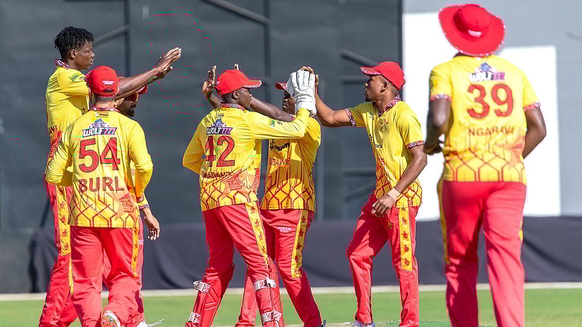 Zimbabwe Vs South Africa Live Score T20I Tri-Series Match 4