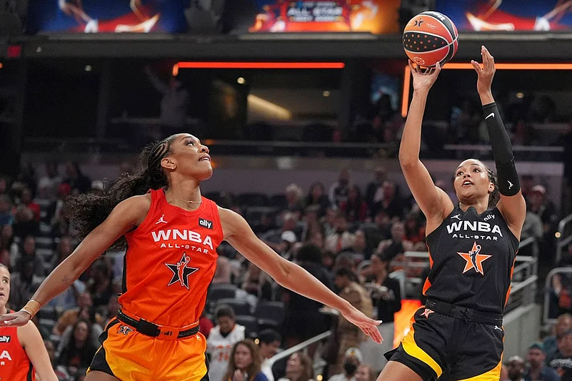 WNBA All-Star basketball game Team Clark vs Team Collier_Minnesota Lynxs Napheesa Collier