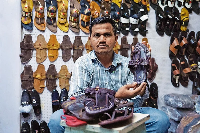 Vasudev Yeshwant Abhaynkar is a Kolhapuri chappal seller.