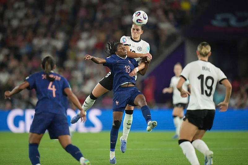 Womens Euro 2025 quarterfinals match France vs Germany: Giovanna Hoffmann