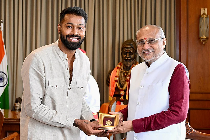 Hardik Pandya meets CP Radhakrishnan