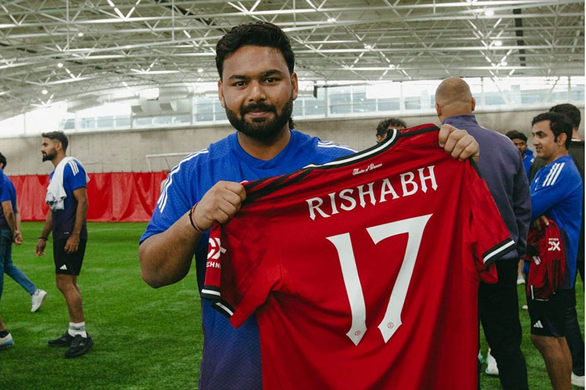 Manchester United vs India Cricket team Collab: Rishabh Pant