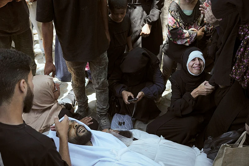 Gaza war: Israeli forces kill aid seekers in Gaza_8