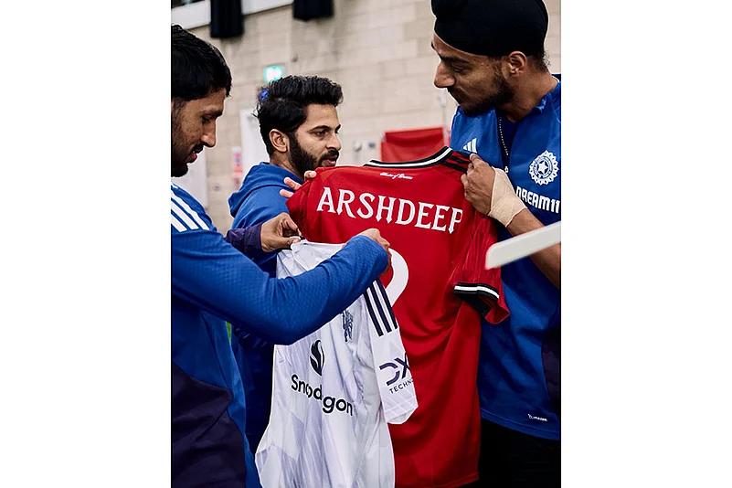 Manchester United vs India Cricket team Collab: Arshdeep Singh