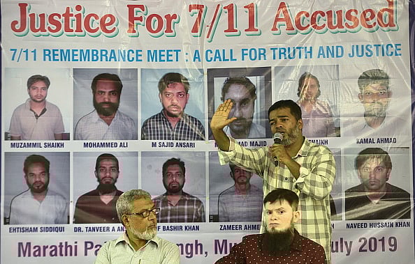 Anshuman Poyrekar/Hindustan Times via Getty Images : Press Conference Of Relatives Of Accused Of 2006 Mumbai Train Bombings Anniversary