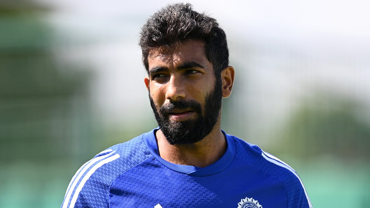 Jasprit Bumrah Loses Cool At Mumbai Airport, Snaps At Paparazzi