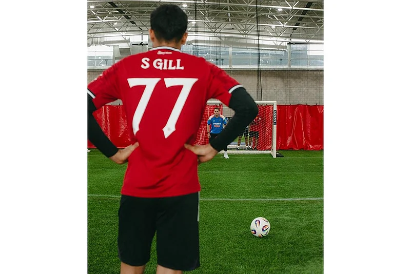 Manchester United vs India Cricket team Collab: Shubman Gill