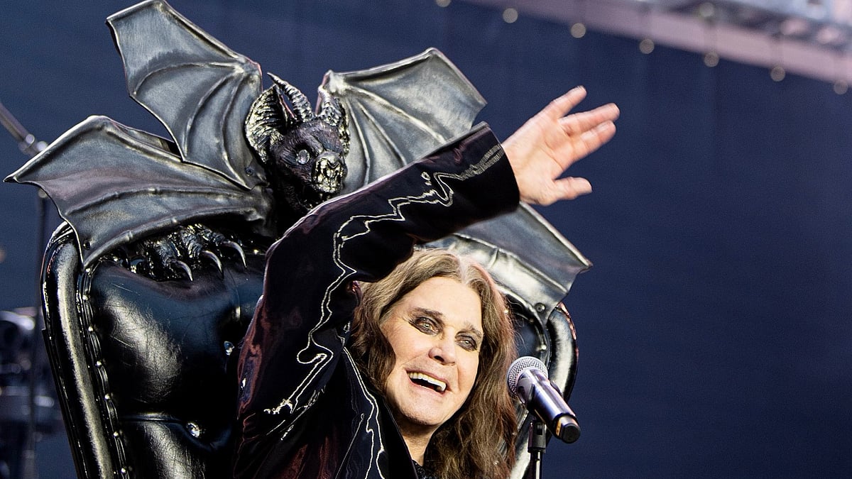 X : Singer Ozzy Osbourne dies
