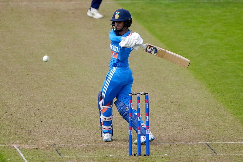 IND-W vs ENG-W