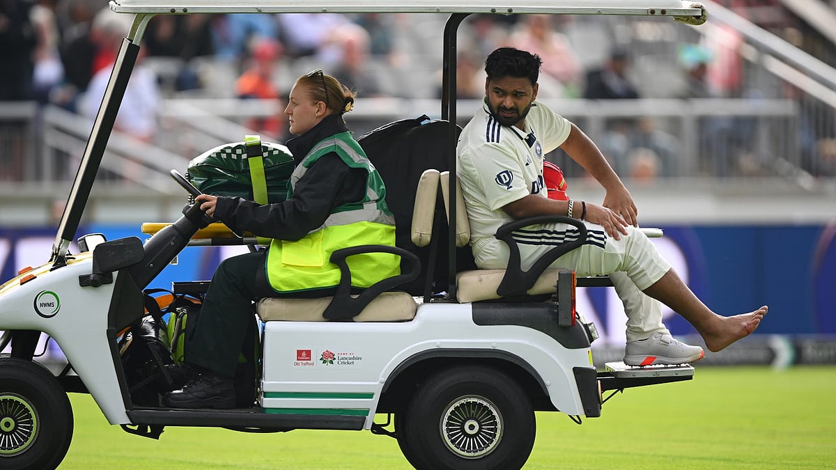File : Rishabh Pant left the field with a foot injury on day one