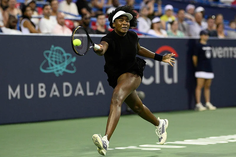 Washington tennis: Citi Open tennis tournament Venus Williams vs Peyton Stearns_6