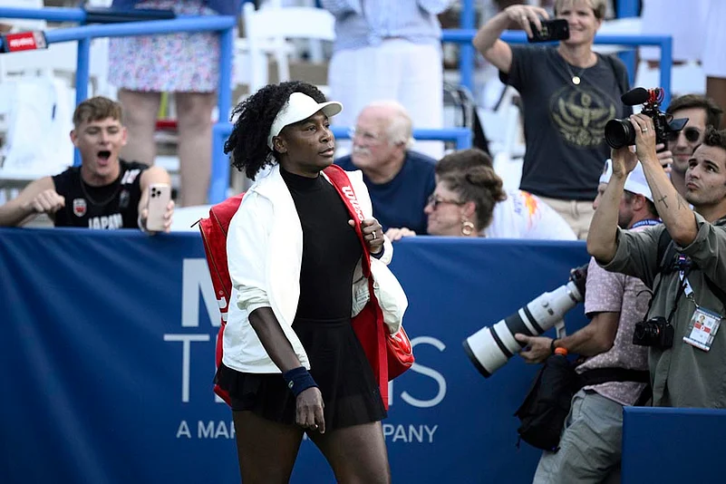 Washington tennis: Citi Open tennis tournament Venus Williams vs Peyton Stearns_9