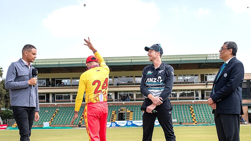 zimbabwe cricket X zim vs nz toss sikandar raza