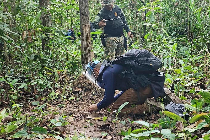thailand-cambodia border conflict_anti-personnel landmines
