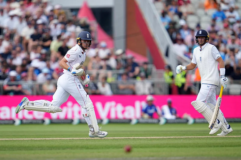 Indias tour of England: IND vs ENG 4th Test day 3 photos from Manchester_Ollie Pope, Joe Root