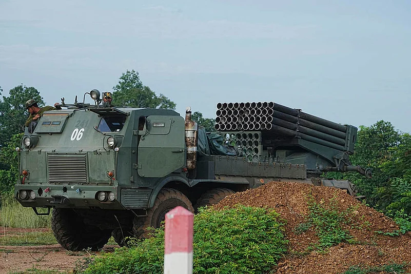 Thai-Cambodian conflict: Armed clashes at Thai-Cambodian border