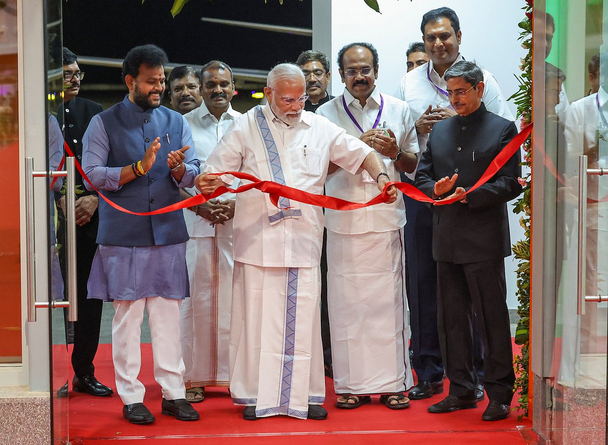 PTI : PM Modi inaugurates projects in Tuticorin, Tamil Nadu