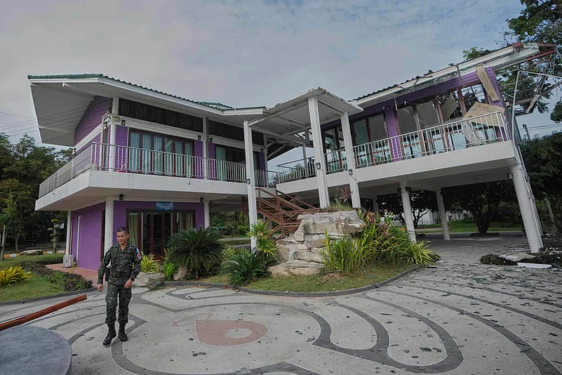 Thai-Cambodian conflict: Armed clashes at Thai-Cambodian border