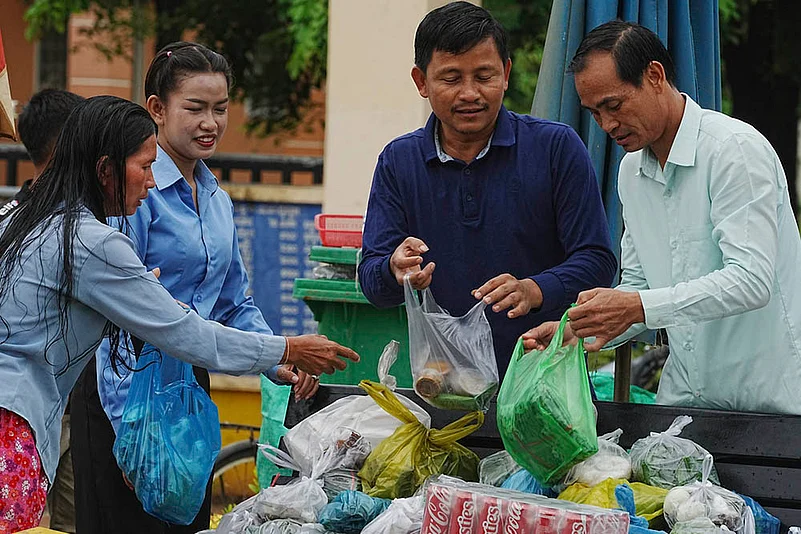 Thai-Cambodian conflict: Armed clashes at Thai-Cambodian border